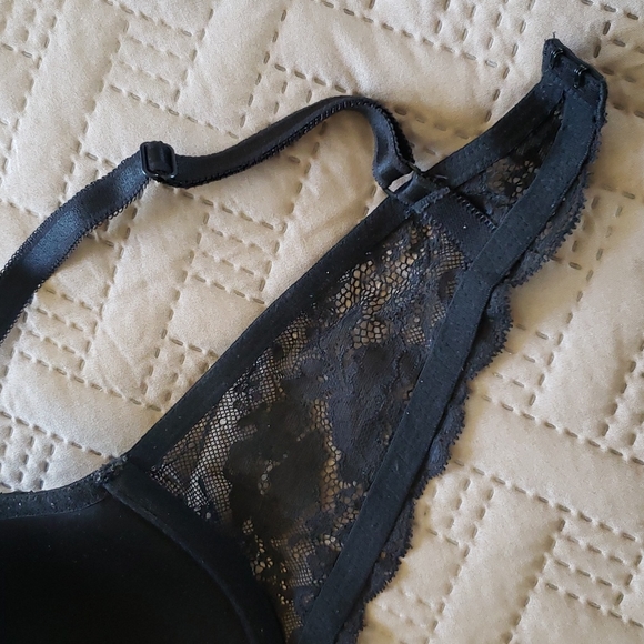 Victoria's Secret Pink and Black Lace Demi Bra - Picture 8 of 9